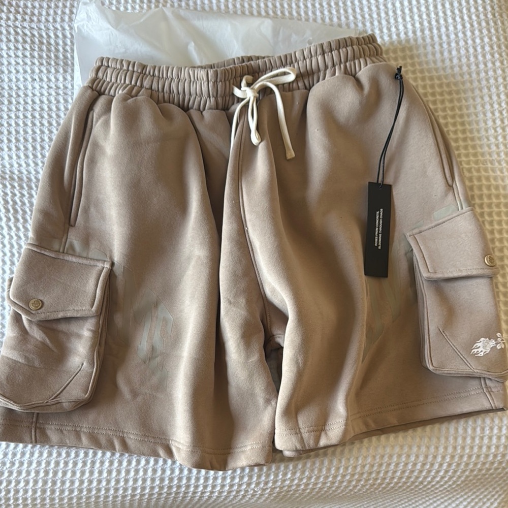 Civil regime men’s large cargo sweat shorts NWT